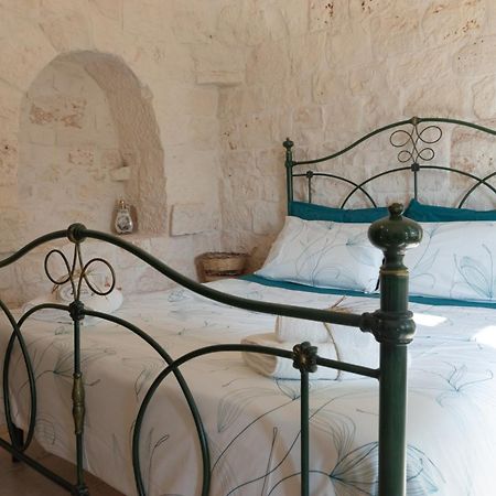 Aparthotel Trulli Vulés Ostuni Habitación foto